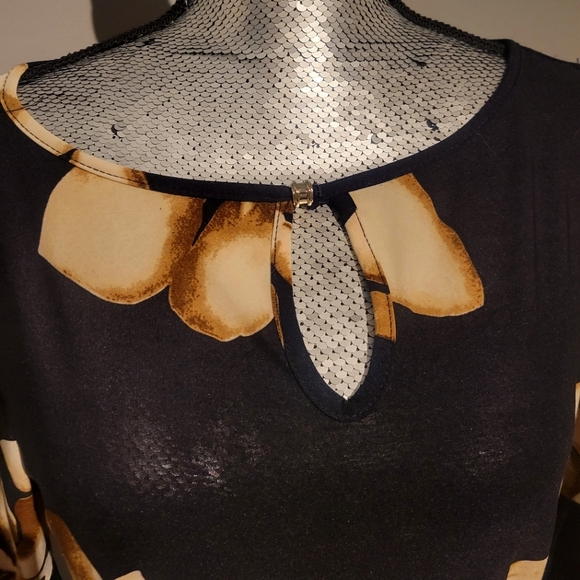 Black and Floral Dress Size Medium - Picture 3 of 7